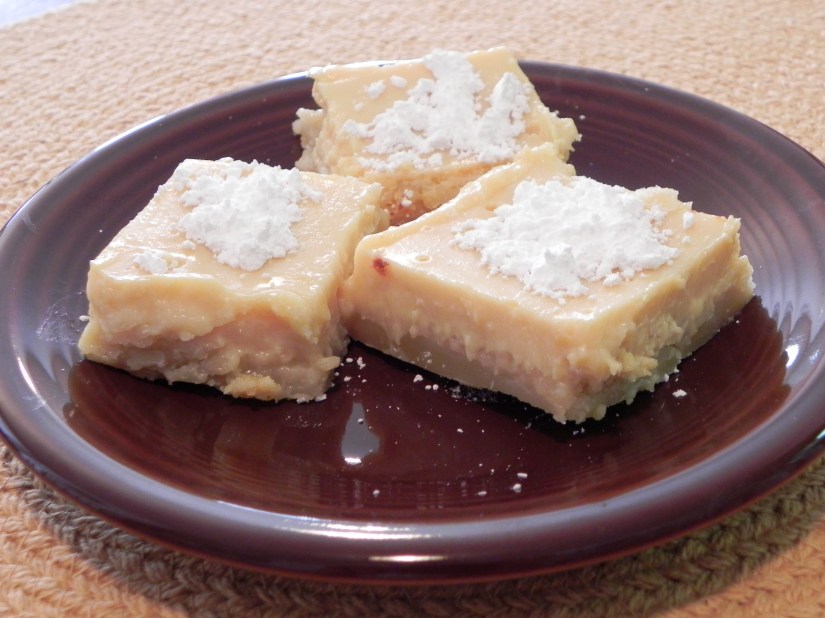 Creamy Lemon Squares | thepajamachef.com
