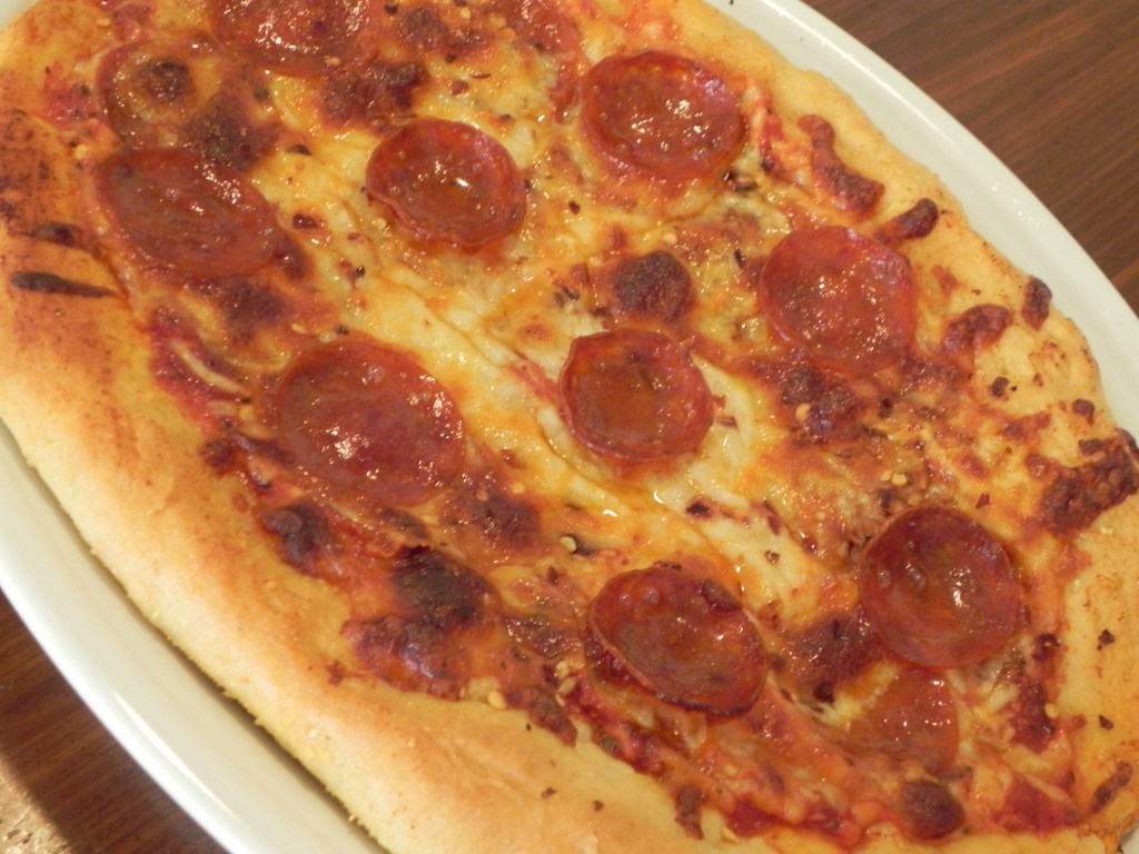 The Bestest Pizza Sauce Ever + a Pizza How-To