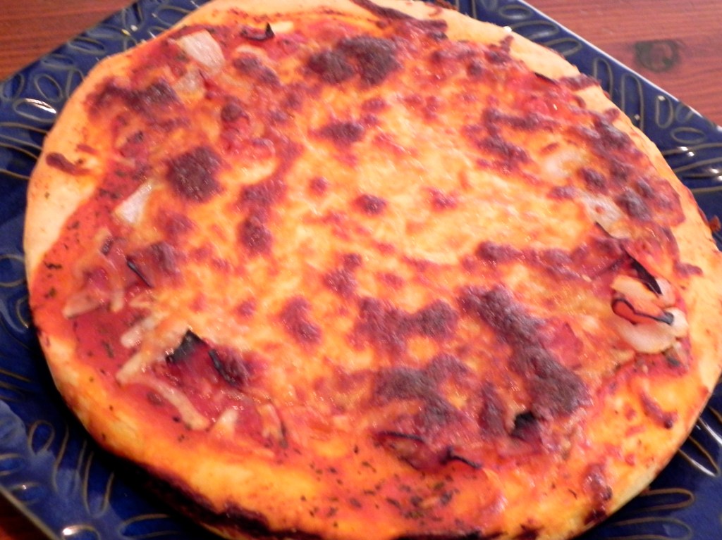 The Bestest Pizza Sauce Ever + a Pizza How-To