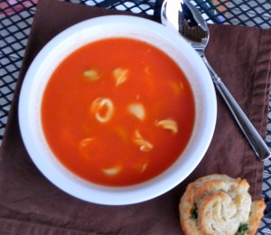 tomato tortellini soup
