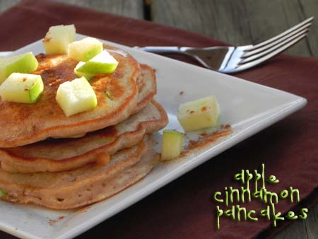 DSCN6053 apple cinnamon pancakes
