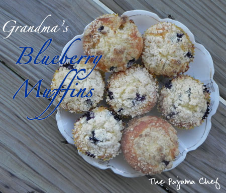 Grandma's Blueberry Muffins - a perfect way to enjoy fresh bluberries...with a crumb topping that can't be beat! via thepajamachef.com