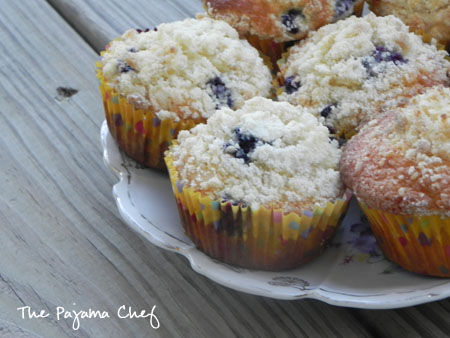 Grandma's Blueberry Muffins - a perfect way to enjoy fresh bluberries...with a crumb topping that can't be beat! via thepajamachef.com