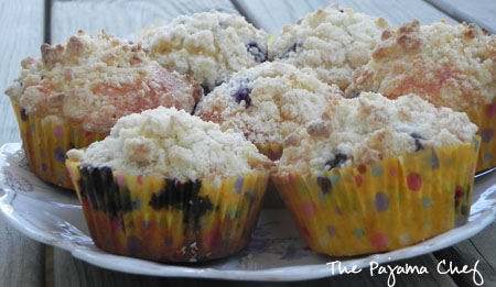 Grandma's Blueberry Muffins - a perfect way to enjoy fresh bluberries...with a crumb topping that can't be beat! via thepajamachef.com