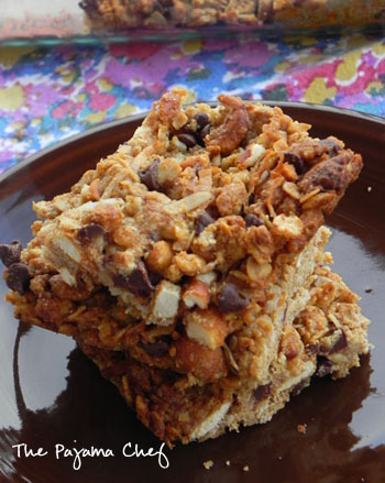 Peanut Butter Pretzel Granola Bars | The Pajama Chef