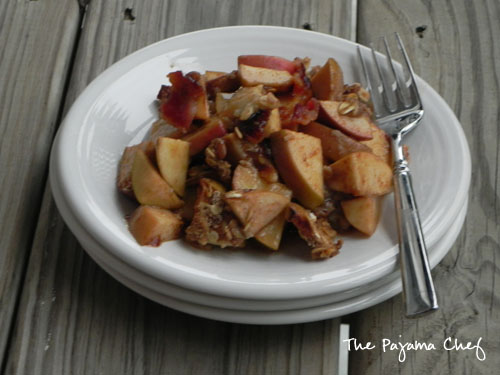 Maple Apple Pie-Crisp with Cheddar Crust & Bacon Crumb Topping | thepajamachef.com