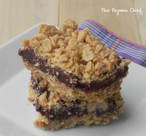 Oatmeal Fudge Bars | thepajamachef.com