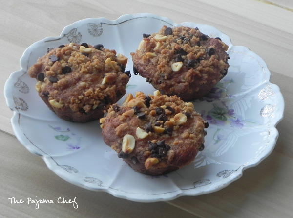 Peanut Butter Chocolate Chip Streusel Muffins | thepajamachef.com