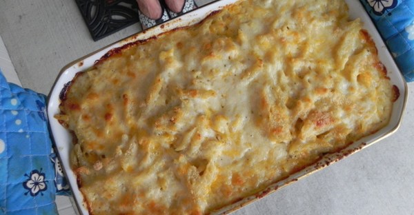 Ultimate Macaroni and Cheese | thepajamachef.com - a family favorite that can be prepared ahead of time.