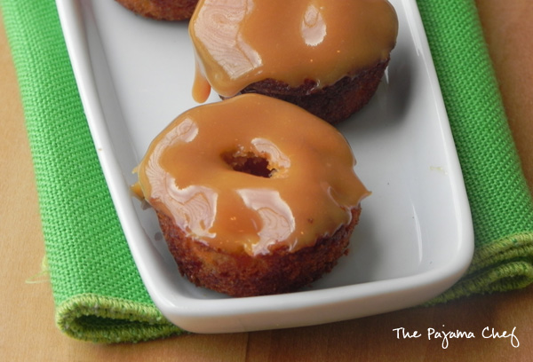 Baked Caramel Apple Mini Doughnuts | thepajamachef.com #secretrecipeclub #src