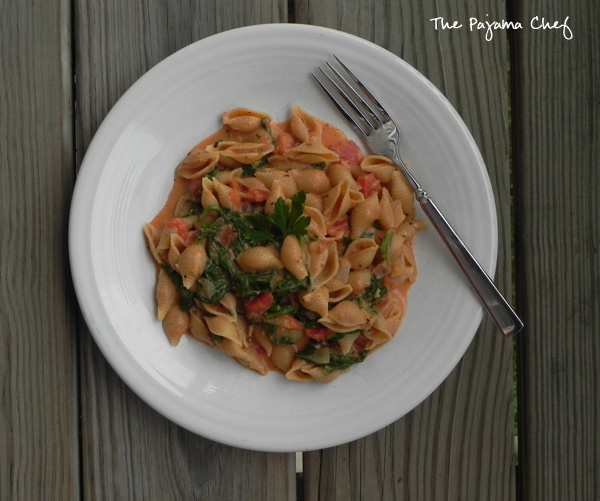 Creamy Tomato and Spinach Pasta | thepajamachef.com