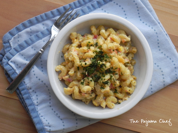 Southwest Cilantro Mac and Cheese for #HotSummerEats on thepajamachef.com