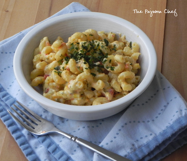 Southwest Cilantro Mac and Cheese for #HotSummerEats on thepajamachef.com