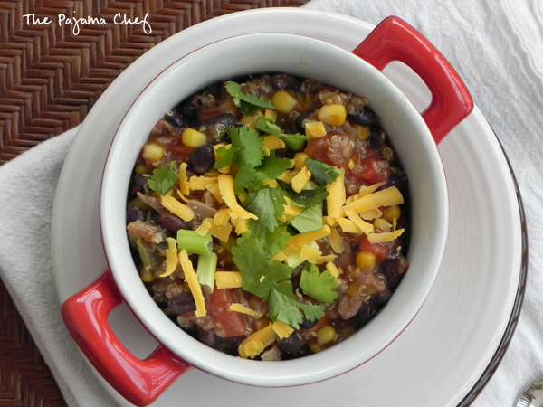 Crockpot Chicken Quinoa Chili: Quinoa meets chicken tortilla soup for a kicked up crockpot meal that is filling, delicious, and perfectly spiced. Plus, you can top it with everything from tortilla chips to cheese to avocado so it's a customized dinner that your whole family will love!