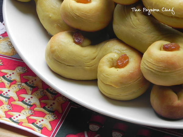 Soft, buttery yeast rolls made with saffron and golden raisins. St. Lucia Buns are a Christmas treat you do not want to miss!