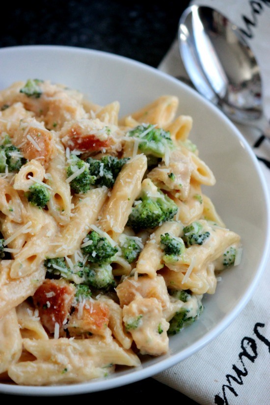 Chicken and Broccoli Penne Alfredo - Big Bear's Wife