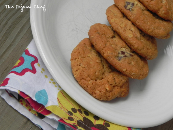 Delightful little chocolate-studded oatmeal cookies filled with lots of peanut butter and honey flavor. Everyone will sneak open the cookie jar for "just one more" over and over again!
