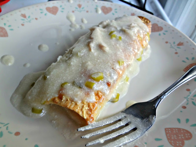 Weekly Meal Plan - lots of great eats for the week ahead via thepajamachef.com and other great bloggers!