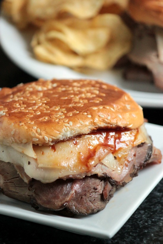 Weekly Meal Plan - lots of great eats for the week ahead via thepajamachef.com and other great bloggers!