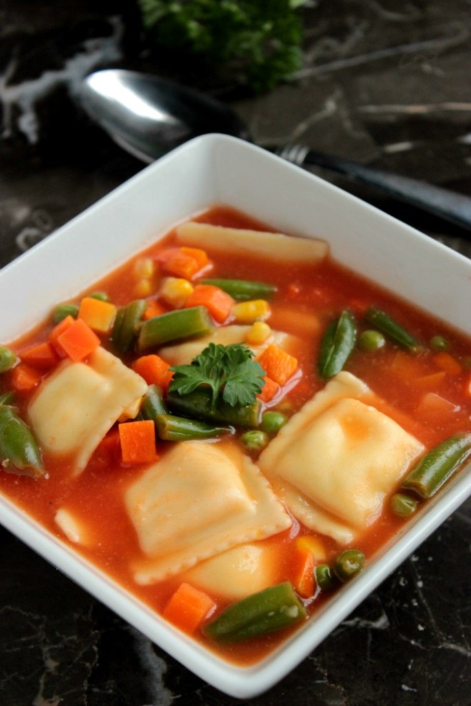 Weekly Meal Plan - lots of great eats for the week ahead via thepajamachef.com and other great bloggers!