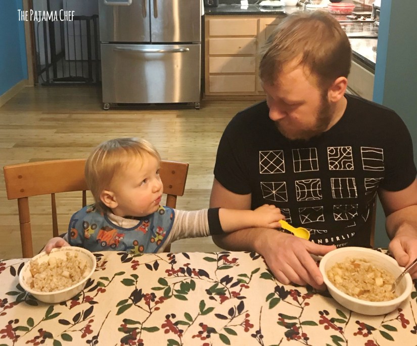 Everyday stovetop oatmeal... don't settle for a bowl of cold cereal for breakfast. If you have 10 minutes, you can have a delicious, hot bowl of oatmeal. And it's practically hands free, so you can make it while you're getting the rest of your day in order.  #FantasticalFoodFight