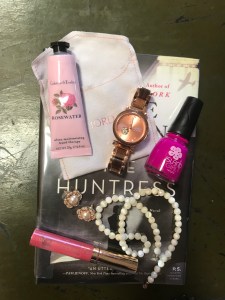 This post is sponsored by JORD Watches. All thoughts and opinions remain my own. Remix your style--whether it is classic or trendy--with a JORD wood watch. I am in love with my new watch and am so psyched to offer you the chance to win a $100 gift certificate to apply to the purchase of your own. Enter here now! All entries actually receive a 10% off coupon, so you've got nothing to lose!  